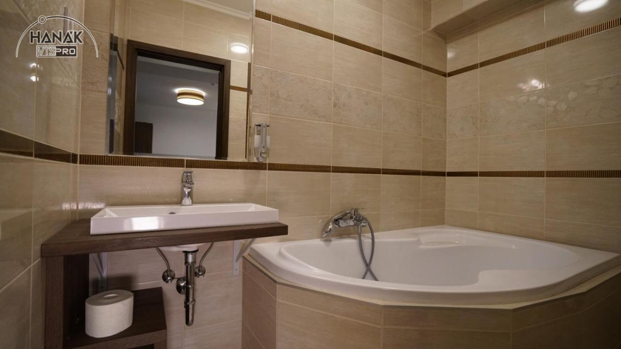 Hotel Irisz Nyíregyháza Eksteriør billede