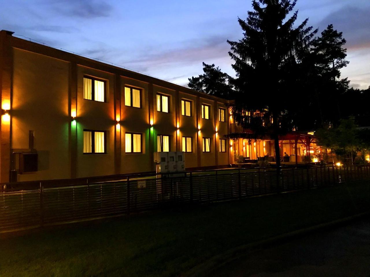 Hotel Irisz Nyíregyháza Eksteriør billede