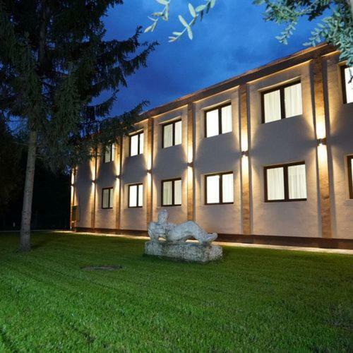 Hotel Irisz Nyíregyháza Eksteriør billede